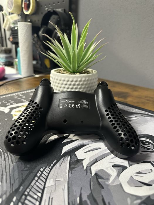Controller White Shark Legatus