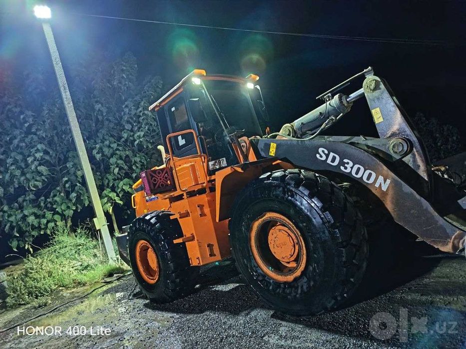 Фронтальный погрузчик DOOSAN SD300N