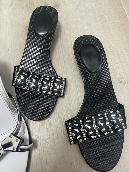 38 размер на низком каблук е