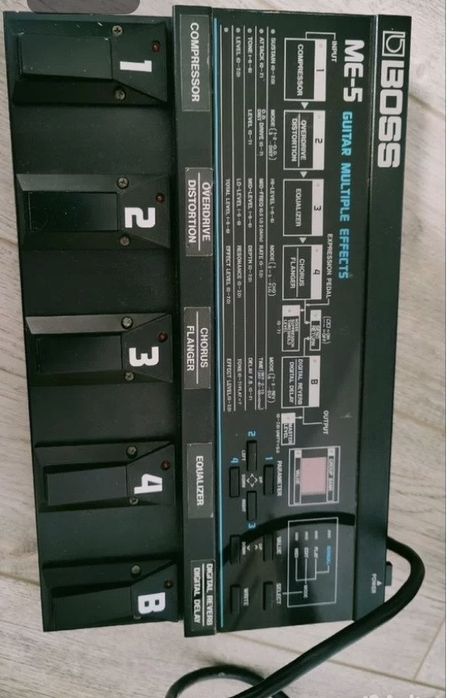 Продается гитарный процессор отличным состоянии