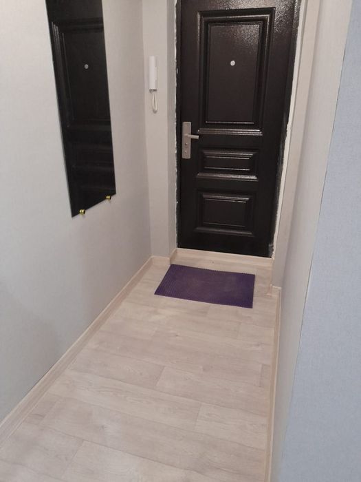 5мкр, клиника Айгерим, ,  дет.тов,