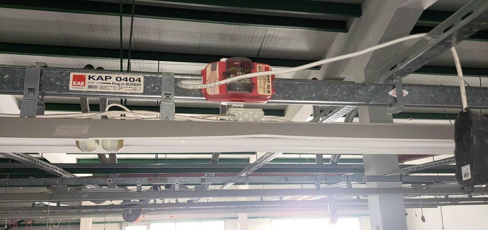 Busbar KAP 0404 трифазна шинна система 140 м + trolley линия