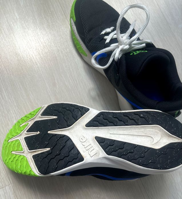 Страхотни маратонки Naik