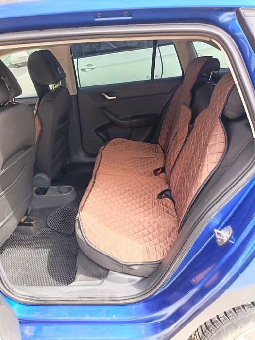 Продам автомобиль Skoda Rapid 2014