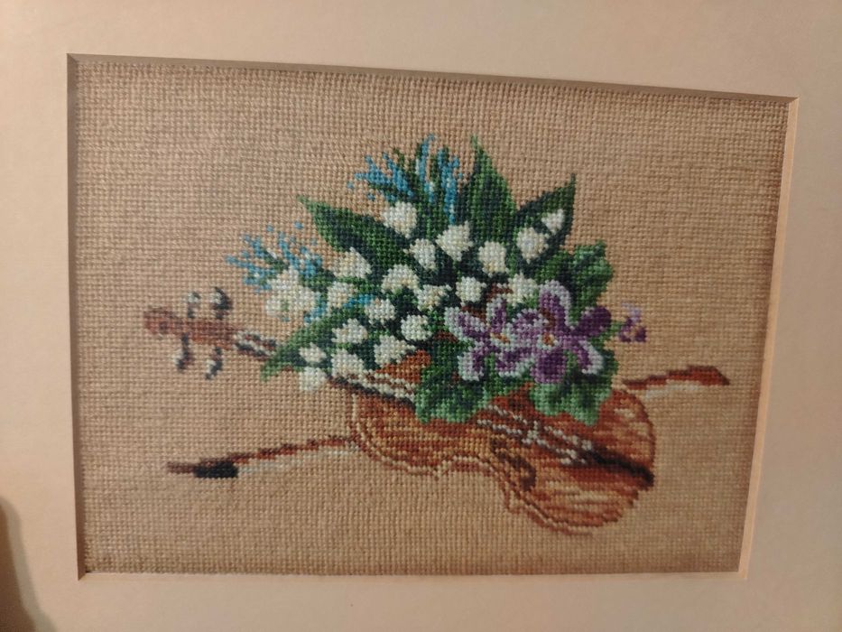 Tablou cusut cu rama 22.5x19cm