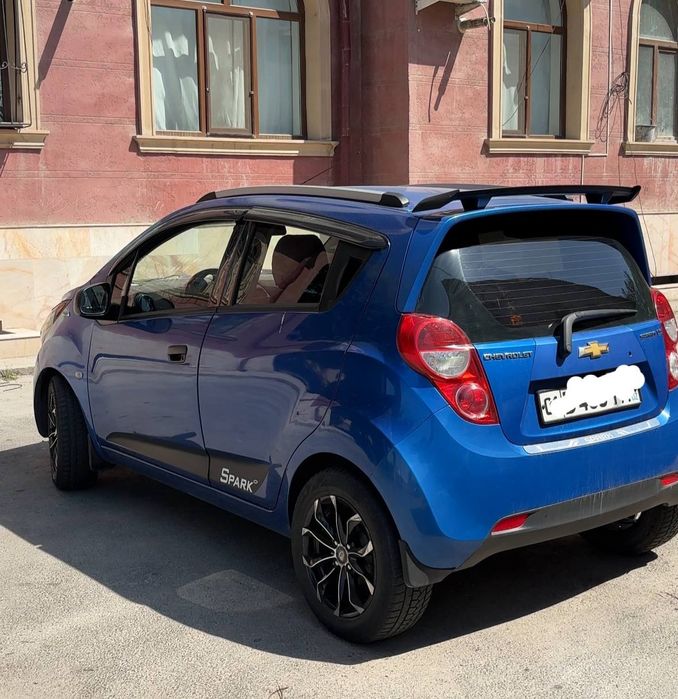 Продам Спарк 2 позиция