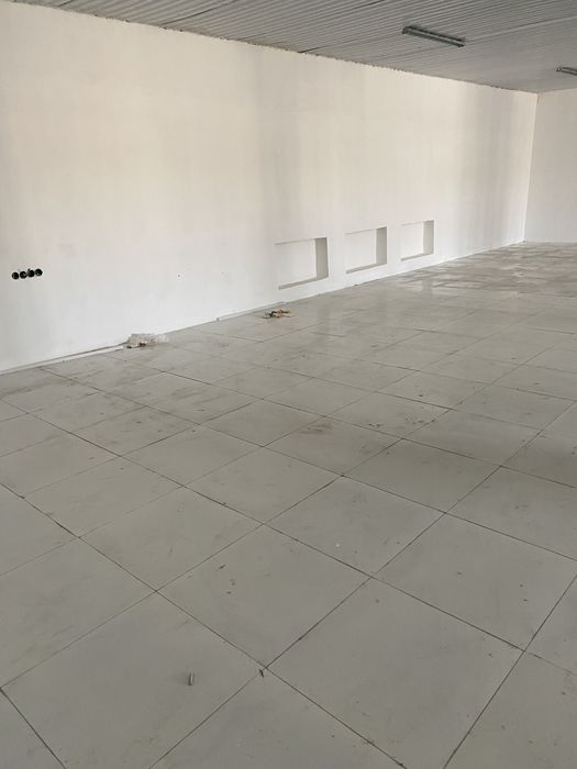 Әмбебап және тамақ дүкені сатылады