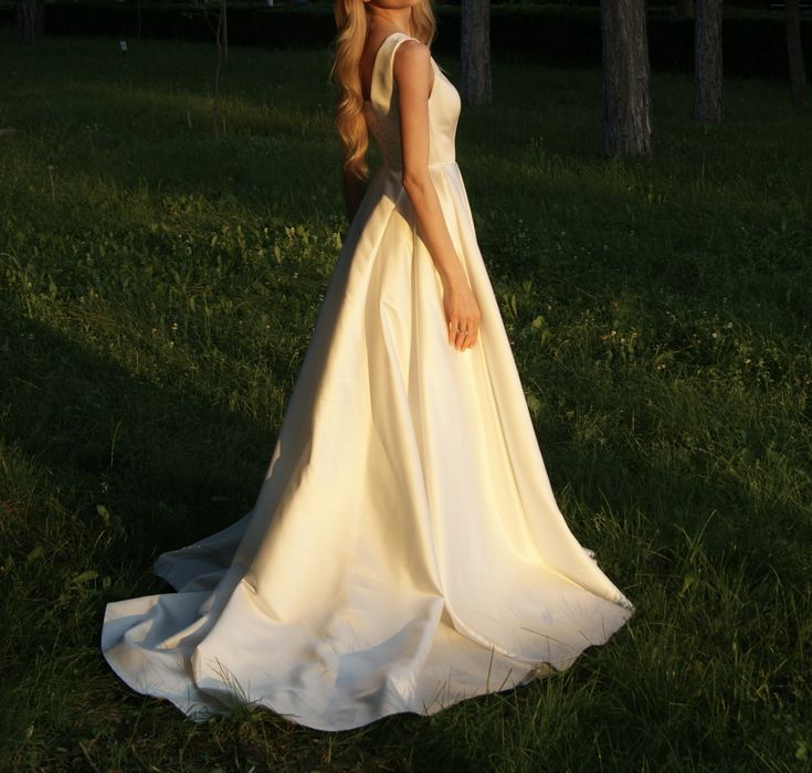 Rochie mireasă din tafta