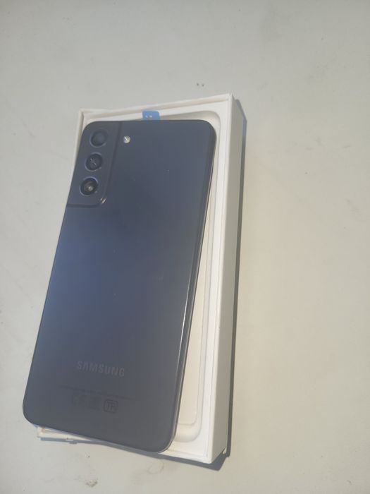 Samsung S21FE на запчасти