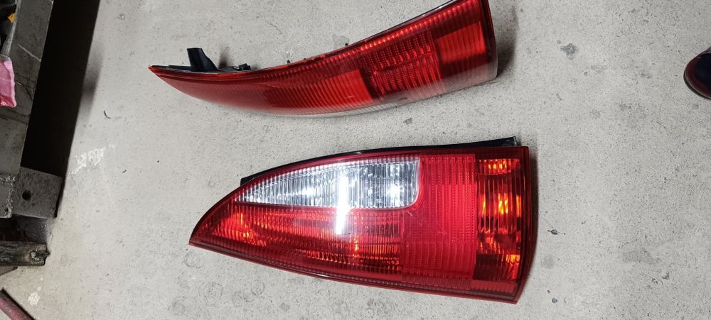 Задний стоп Mazda premacy
