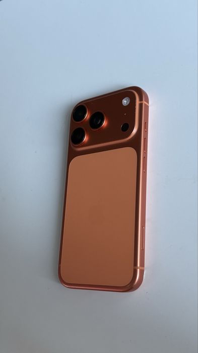 Iphone 17 Pro Cosmic Orange 256GB NeverLock