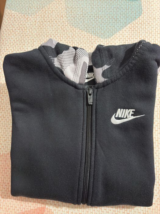 Детски суитшърт Nike – отлично състояние - размер 137-147 см