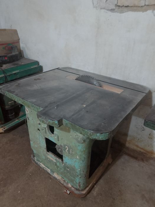 Mebel stanok Frezer Arra Randa