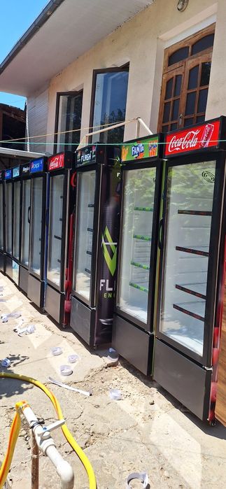 Продаю витрины холодильник