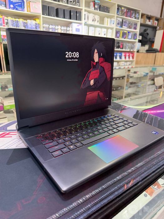 Alienware 16 Area-51. Rtx 5090 24gb Ozu 64gb Ssd 10 tb