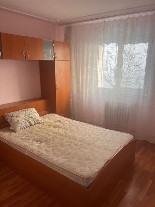 Închiriez cameră Rond Dacia