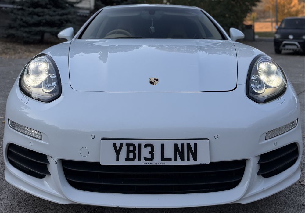 Porsche Panamera FaceLift - 2015 - 3.0 Diesel V6 - 250 Cai Putere - FullLed - Xenon - Automata - 8PDK - Acte la zi - Carte intreaga - Iteprosabila -