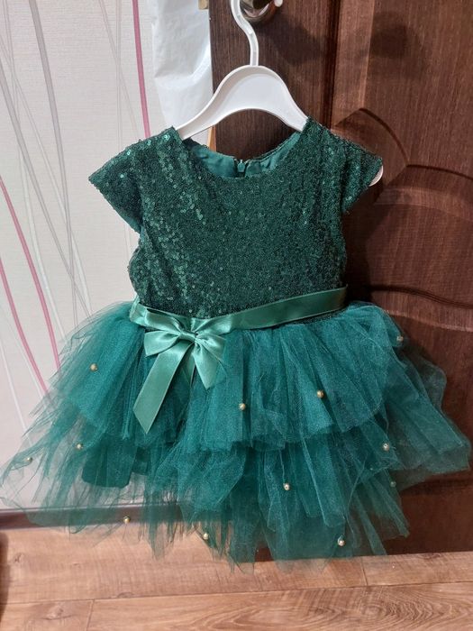 Платье на девочку