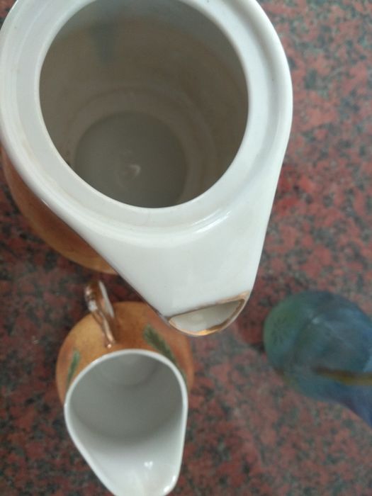 Молочник и чайник