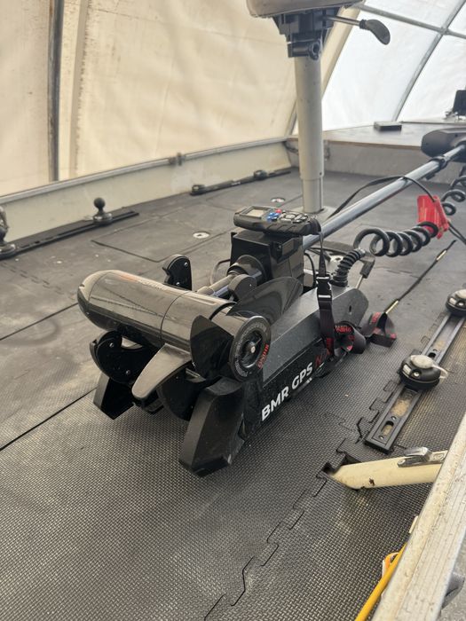Barca aluminiu Canadian 434 cu motor si peridoc