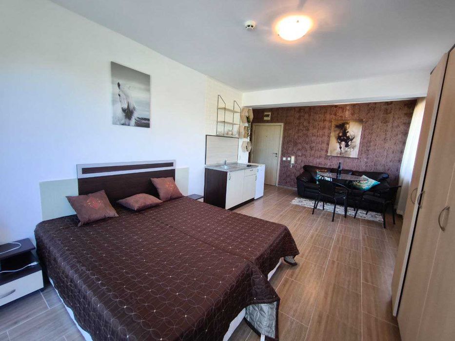 Продава се Едностаен апартамент в с. Кошарица, Област Бургас - 42 кв.м за 1091 €/кв.м - Снимка #3