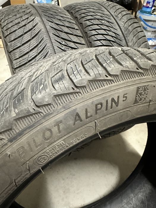 Michelin Pilot Alpin 5 235/45/r18