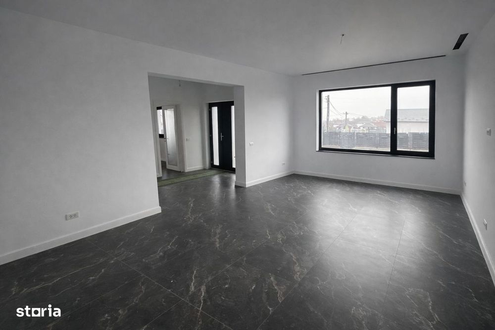 Casa Holboca Dancu 4 camere CANALIZARE si ASFALT