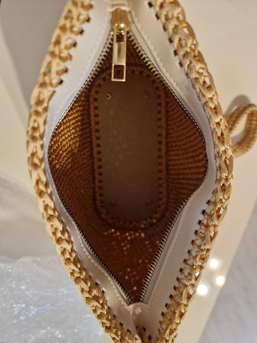 Geanta lucrata manual