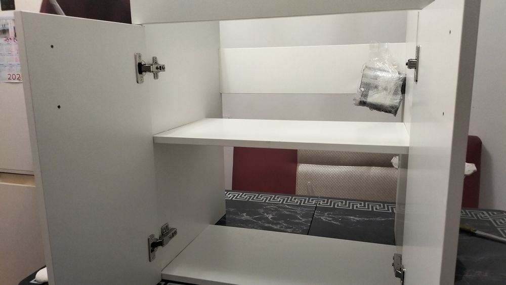 Шкафчик для ванной