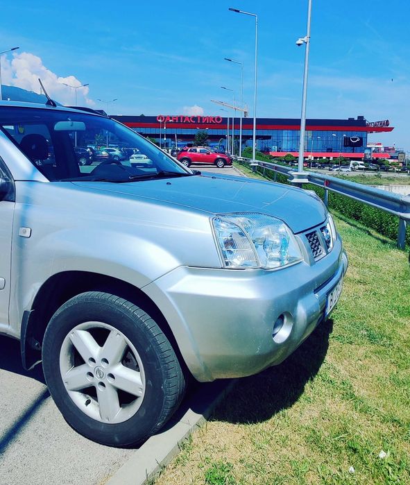 Nissan X-trail 2.5i БЕНЗИН/ГАЗ АВТОМАТИК 165кс Перфектен Двигател