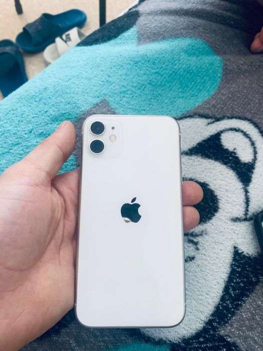 Айфон 11 в отличном состояние