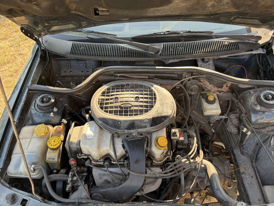Ford Escort на части