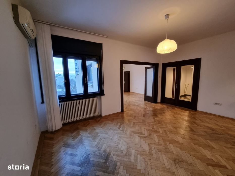 Piața Romana vav McDonald's - apartament nemobilat - 124mp