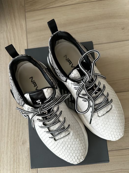 Елегантни дамски обувки Navvi