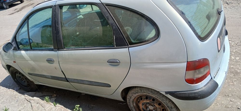 Renault megane scenic 1.9dti 2000г.