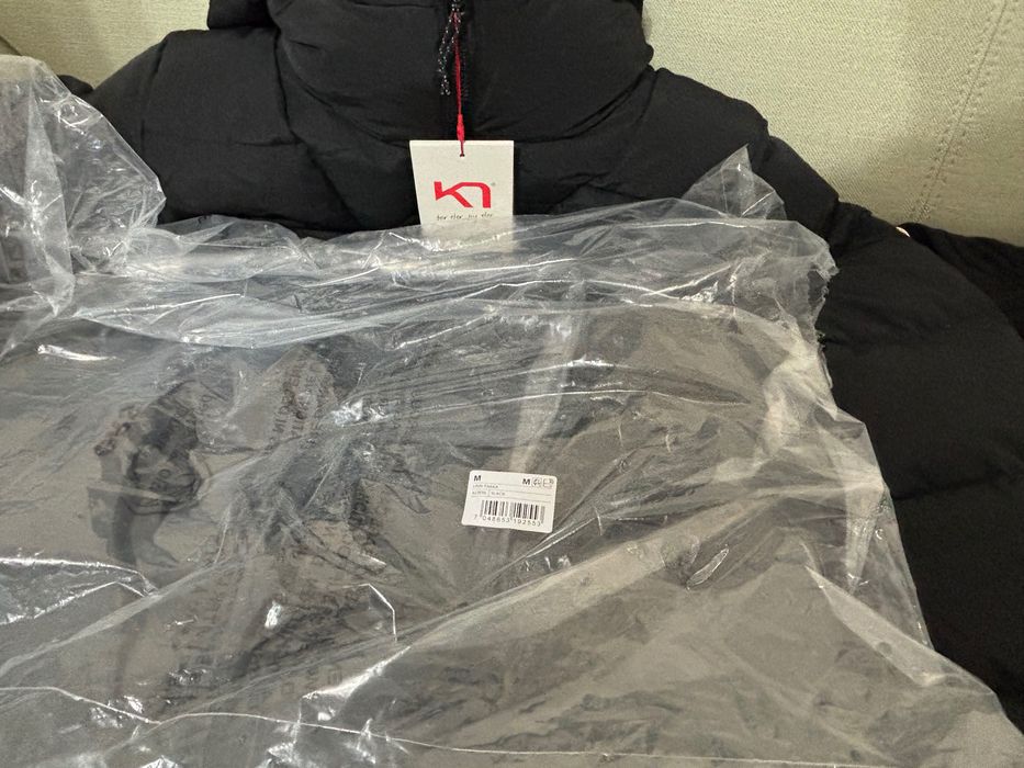 Linn Parka Karitraa, mărimea M, nou și nepurtat