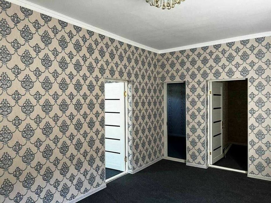 Поклейка обоев быстро качесветнно.