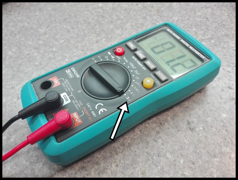 Професионален Цифров мултицет авто обхват с True RMS и тем.-40 ~ 1000