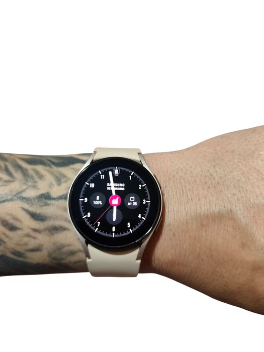 Samsung Galaxy Watch 4