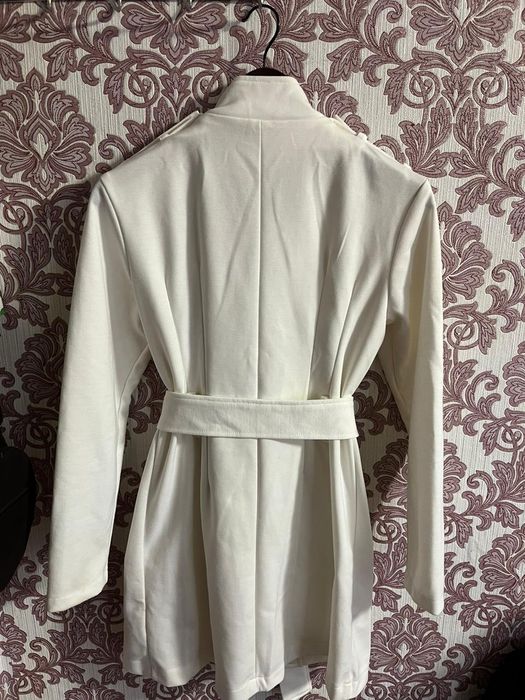 Продам белое платье