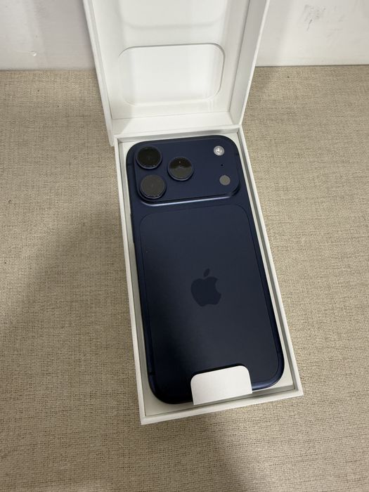 Iphone 17 PRO blue 256gb nou neactivat