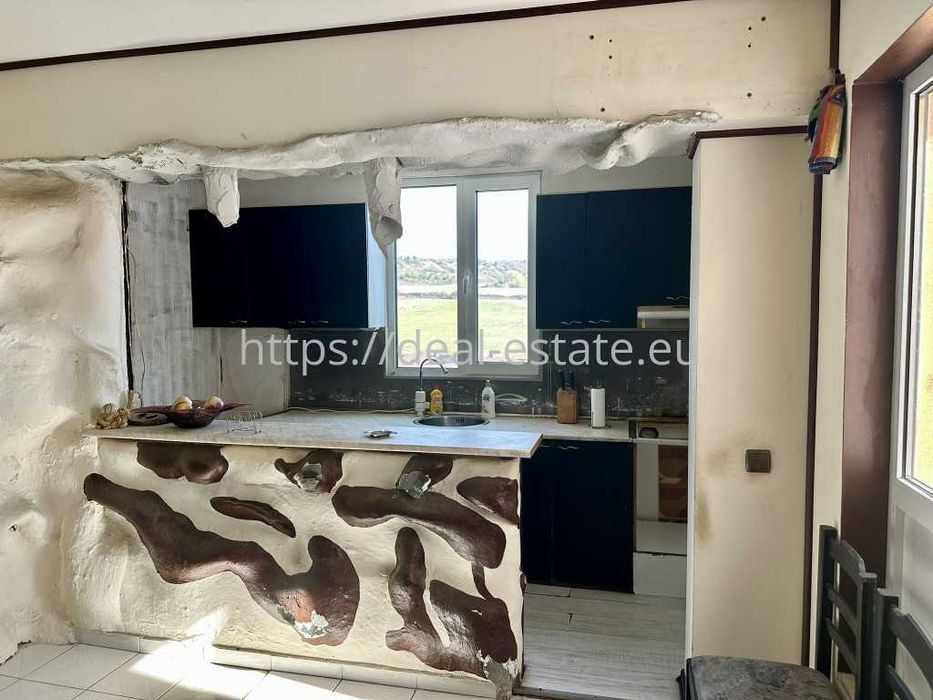 Продава се Тристаен апартамент в Благоевград, Широк център - 78 кв.м за 850 €/кв.м - Снимка #2