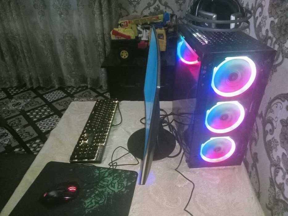 Domashniy kompyuter sotiladi