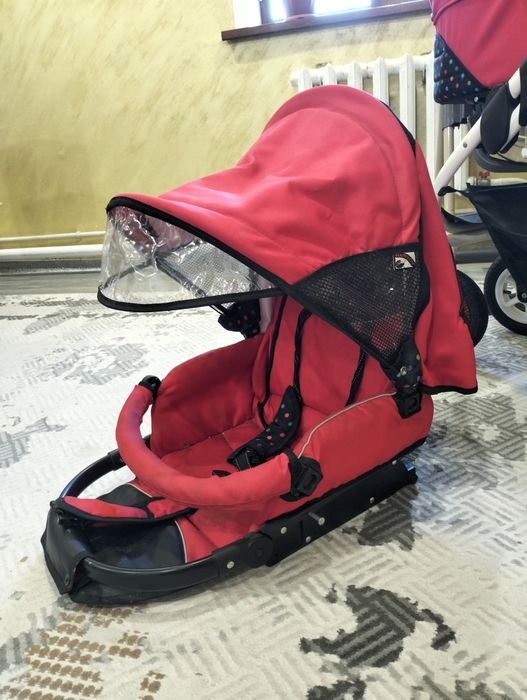 Продам детскую коляску