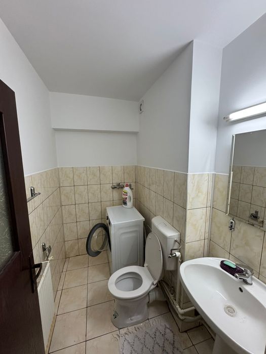 Chirie apartment 4 camere