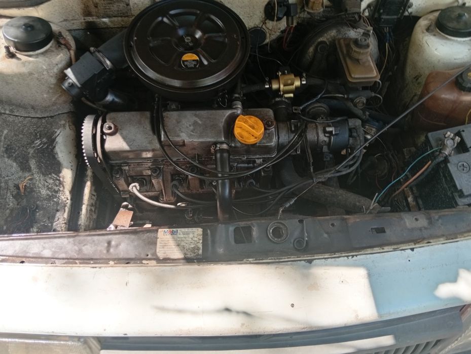 Автомобиль ВАЗ 2108