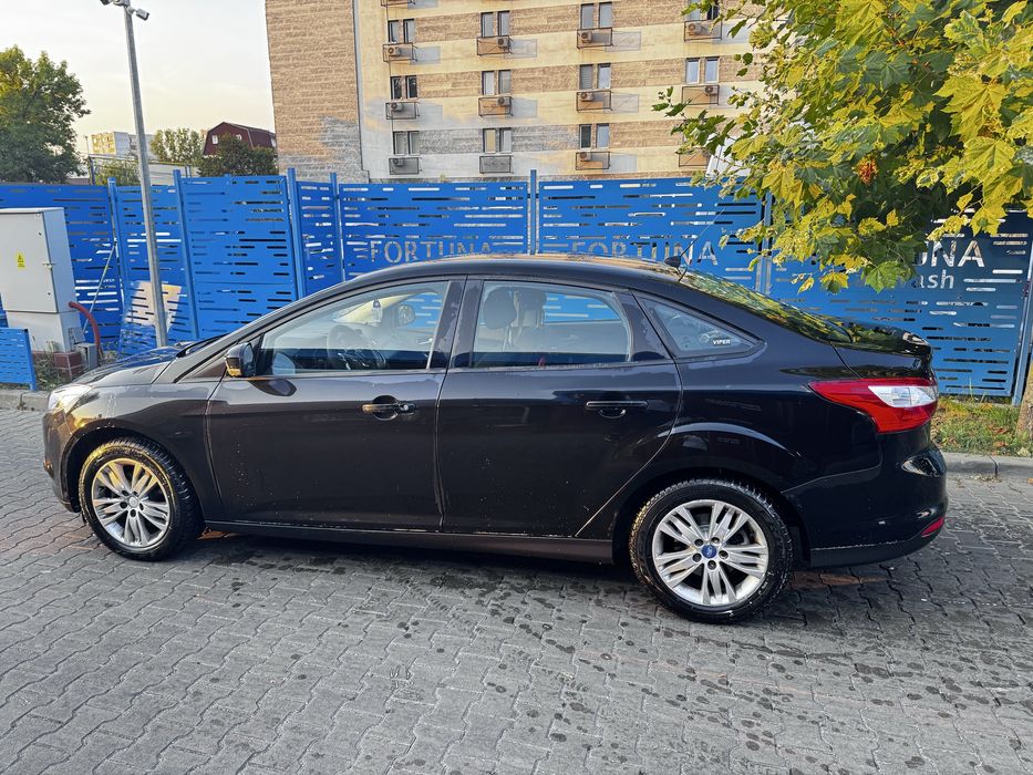 Ford Focus MK3 sedan