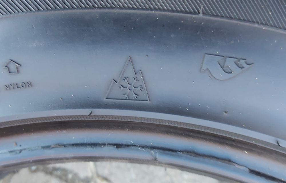 Set 2buc 235/55 R19 105V XL Trocmax Ice-Plus S210 M+S iarnă