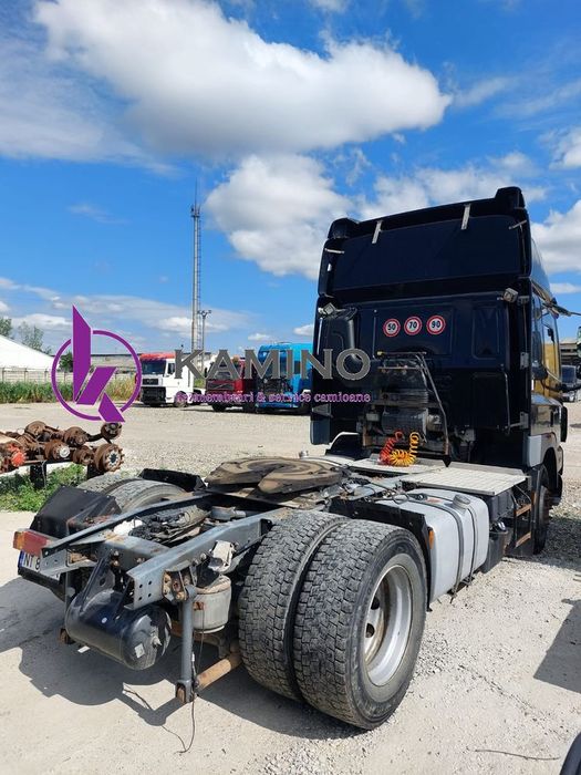 dezmembram camion daf cf85