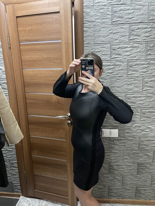 Продам кожаное платье